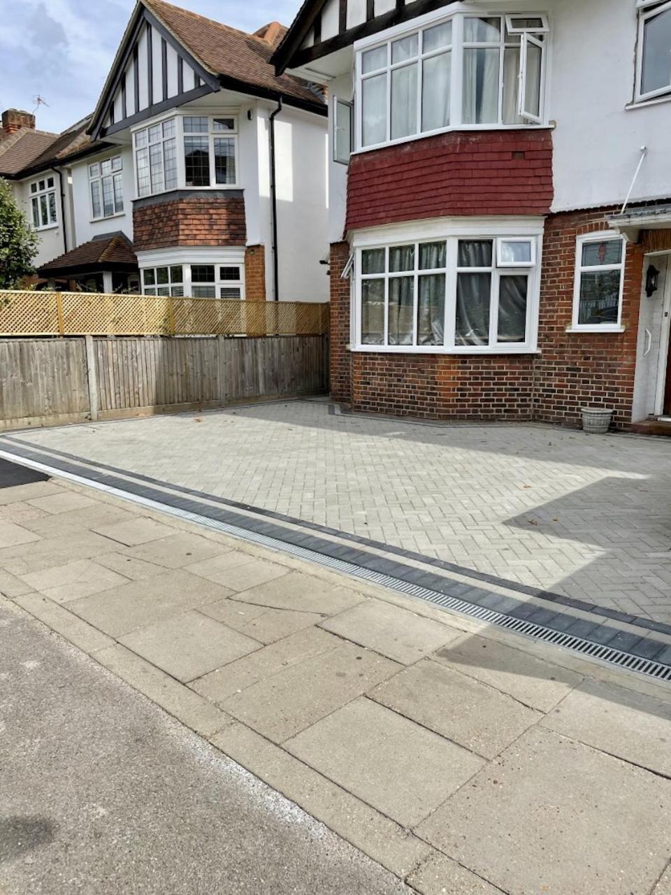 Lovely Garden Apartment In Wimbledon Town Centre With Private Parking By Wimbledon Holiday Lets London Exterior photo